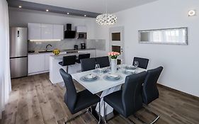 Luxury Apartment Maris